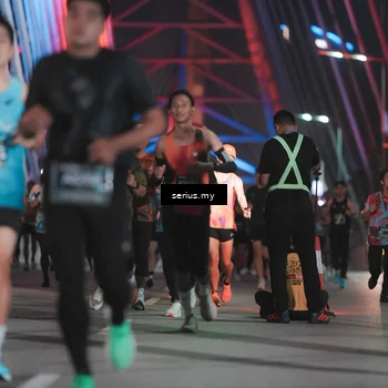 Runner Photo 6249571