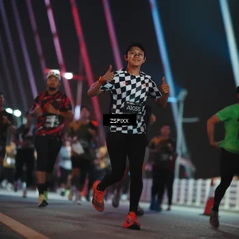 Runner Photo 6249672