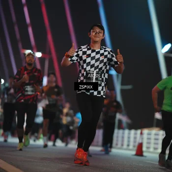 Runner Photo 6249686