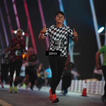 Runner Photo 6249737