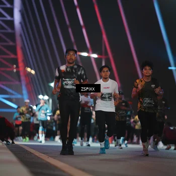 Runner Photo 6249867