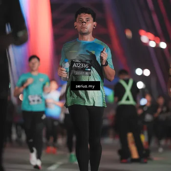 Runner Photo 6249917