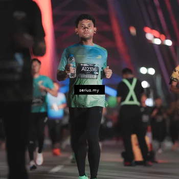 Runner Photo 6249918