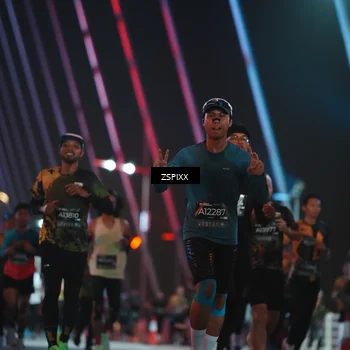 Runner Photo 6249947