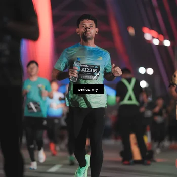 Runner Photo 6249972