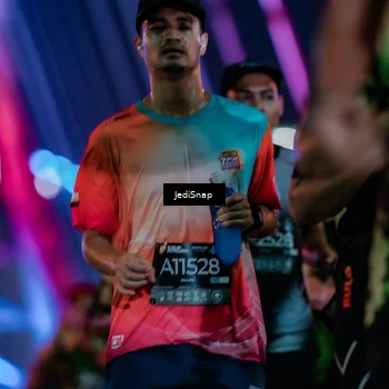 Runner Photo 6250046