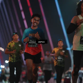 Runner Photo 6250243