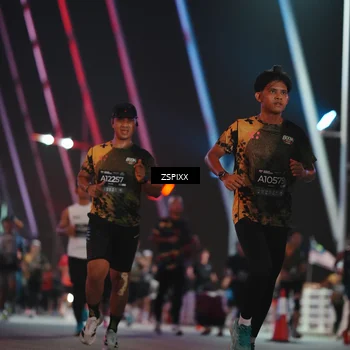 Runner Photo 6250308