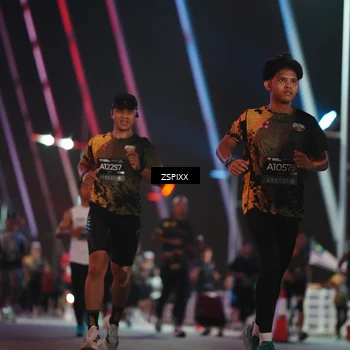 Runner Photo 6250325