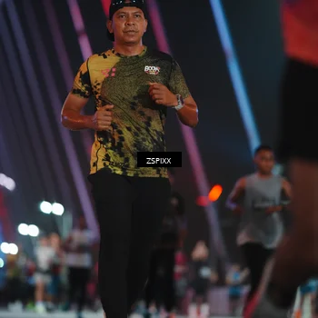Runner Photo 6250446