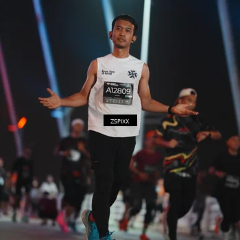 Runner Photo 6250524