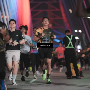 Runner Photo 6250547