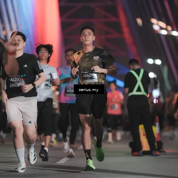 Runner Photo 6250571