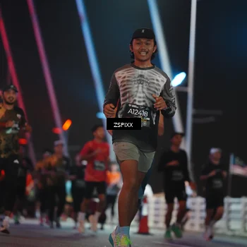 Runner Photo 6250615