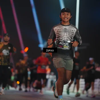 Runner Photo 6250645