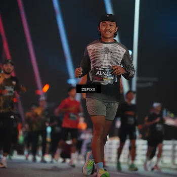 Runner Photo 6250648