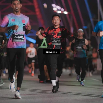 Runner Photo 6250666