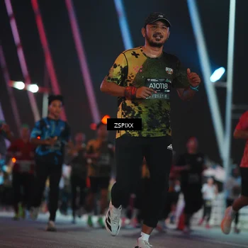 Runner Photo 6250738