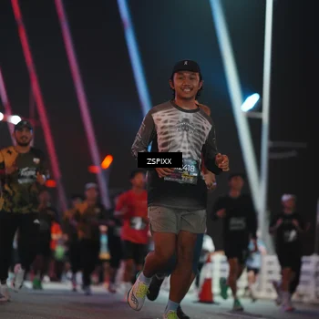 Runner Photo 6250743