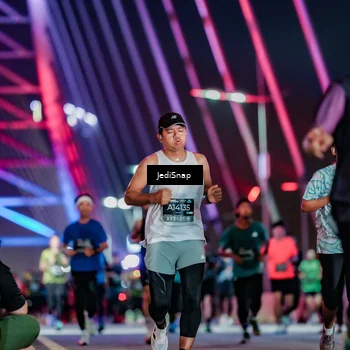 Runner Photo 6250754