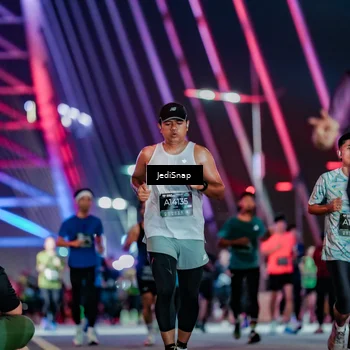 Runner Photo 6250837