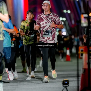 Runner Photo 6250900