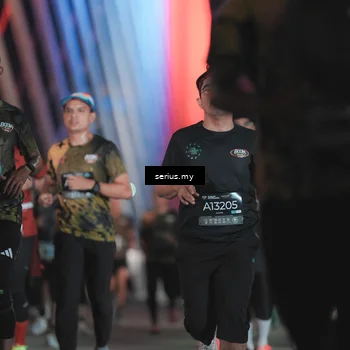 Runner Photo 6250914