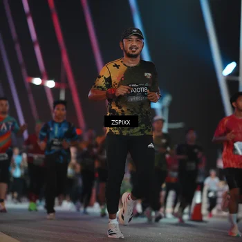 Runner Photo 6250920