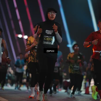 Runner Photo 6250957