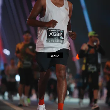Runner Photo 6251060