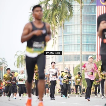 Runner Photo 6251275