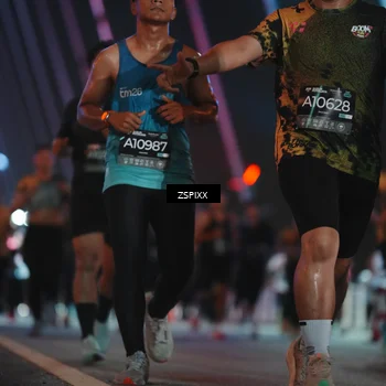 Runner Photo 6251292