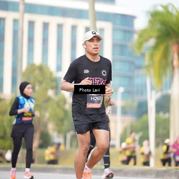 Runner Photo 6251404