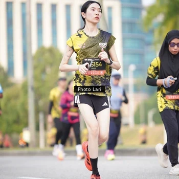 Runner Photo 6251554