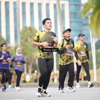 Runner Photo 6251563