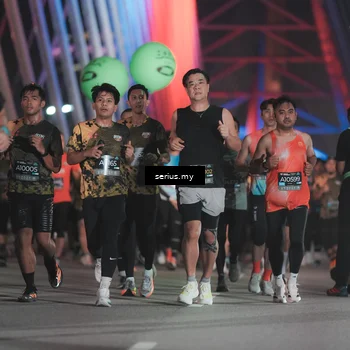Runner Photo 6251716