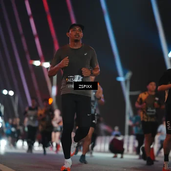 Runner Photo 6251771