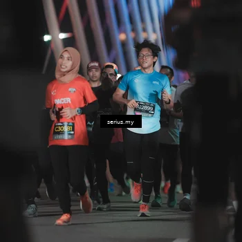 Runner Photo 6251775