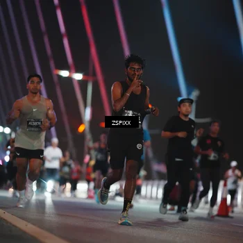 Runner Photo 6251992