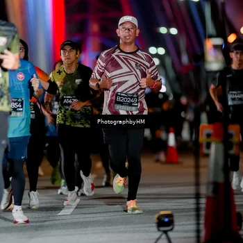 Runner Photo 6252029