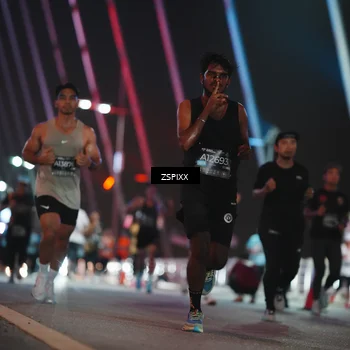 Runner Photo 6252032