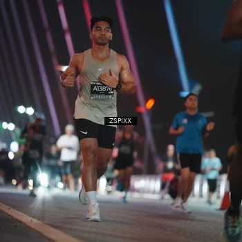 Runner Photo 6252059