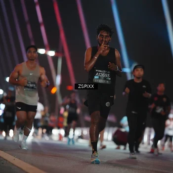 Runner Photo 6252071