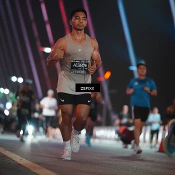 Runner Photo 6252093