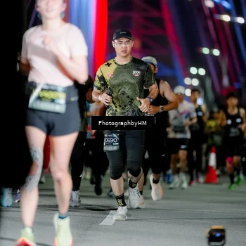 Runner Photo 6252101