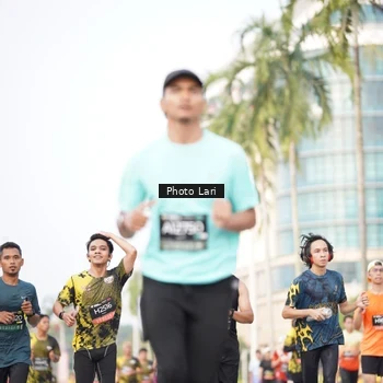 Runner Photo 6252104