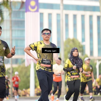 Runner Photo 6252114
