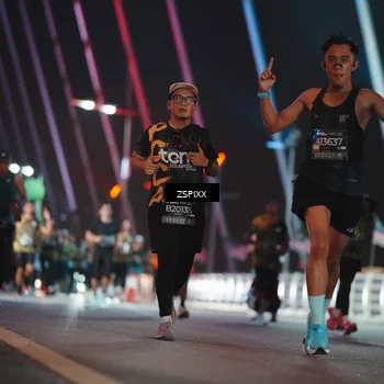 Runner Photo 6252137