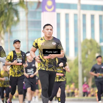 Runner Photo 6252210