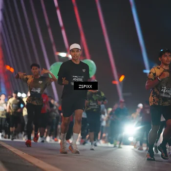 Runner Photo 6252395